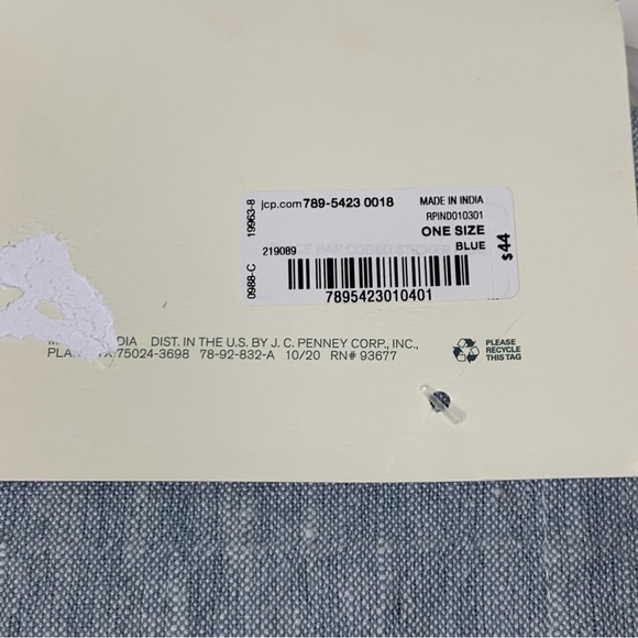 LINDEN STREET Blue Linen Blend Grayson 14" X 72" Table Runner. - Picture 4 of 5